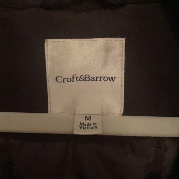 Winter coat with scarf by Croft & Barrow. - Picture 3 of 11